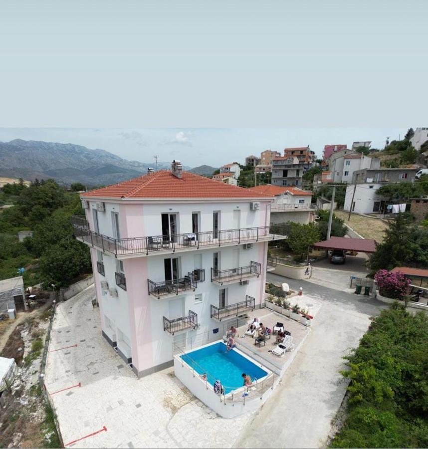 Aaa Anic Amazing Apartments Deluxe Spalato Esterno foto