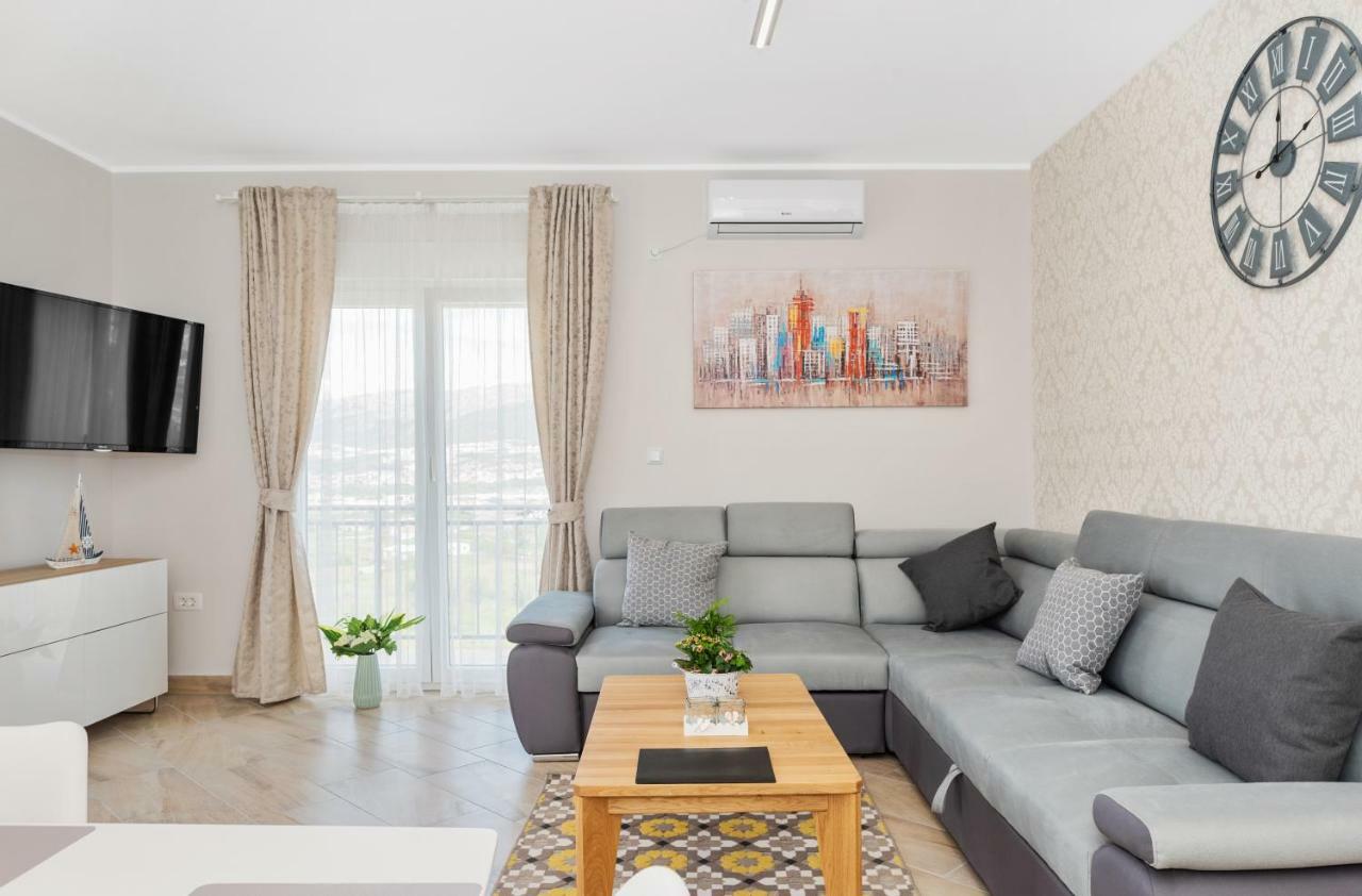 Aaa Anic Amazing Apartments Deluxe Spalato Esterno foto