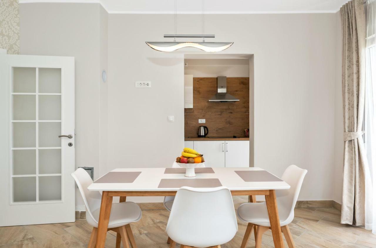 Aaa Anic Amazing Apartments Deluxe Spalato Esterno foto