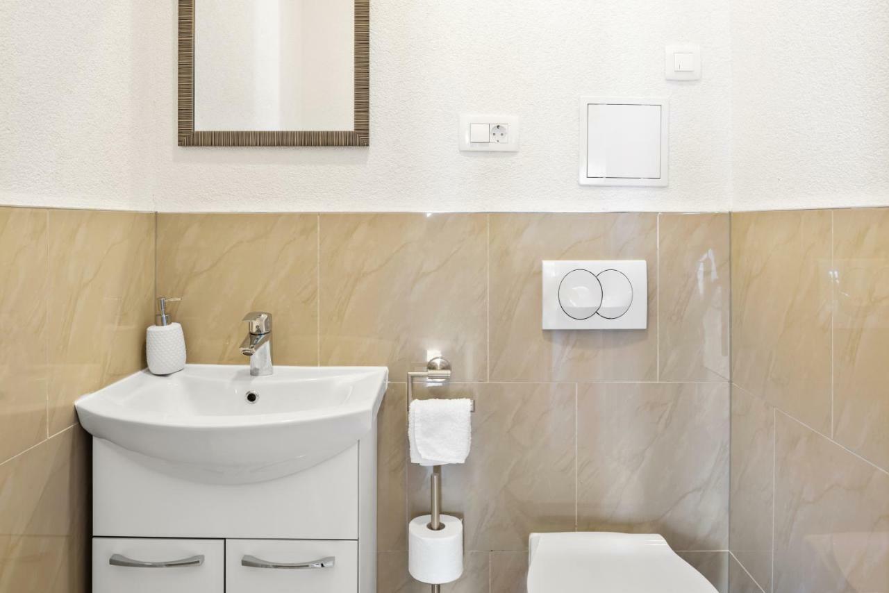 Aaa Anic Amazing Apartments Deluxe Spalato Esterno foto