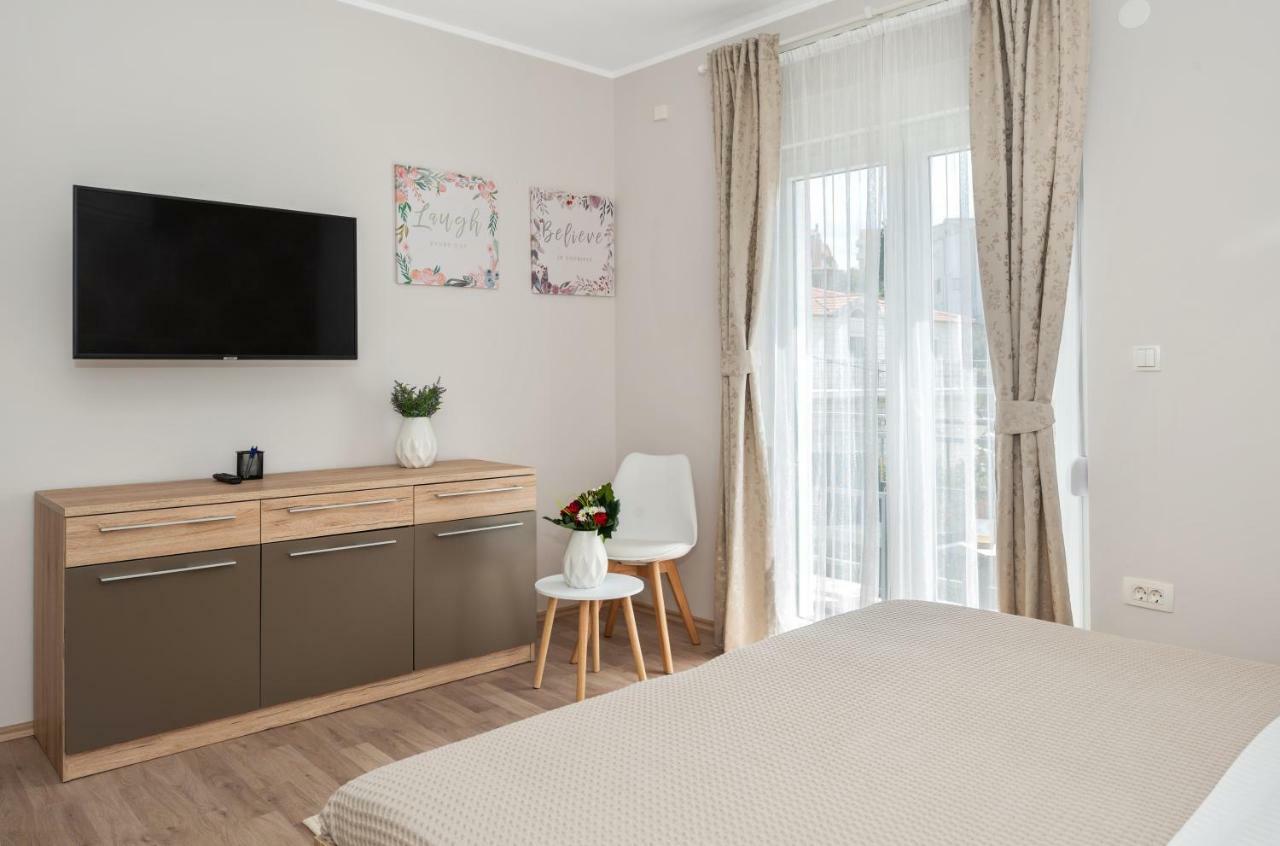 Aaa Anic Amazing Apartments Deluxe Spalato Esterno foto
