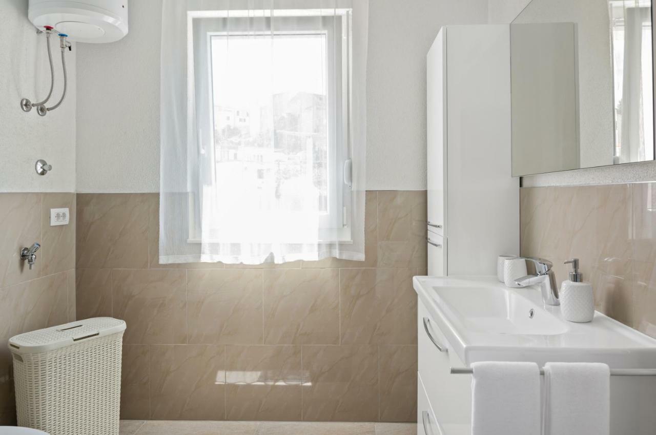 Aaa Anic Amazing Apartments Deluxe Spalato Esterno foto