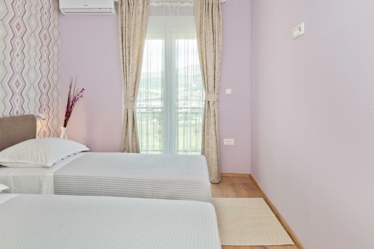 Aaa Anic Amazing Apartments Deluxe Spalato Esterno foto